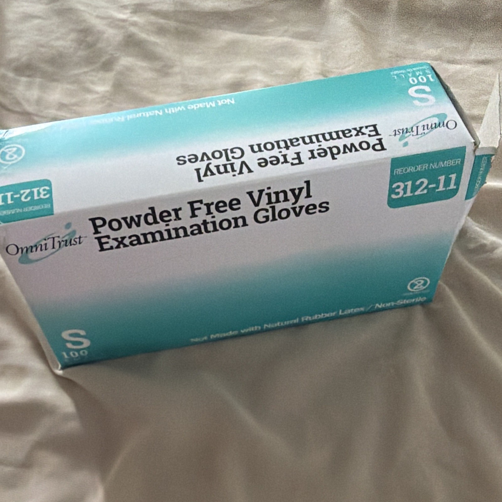 OmniTrust Powder-Free Vinyl Exam Gloves Small 100ct Medical Lab 312-11
