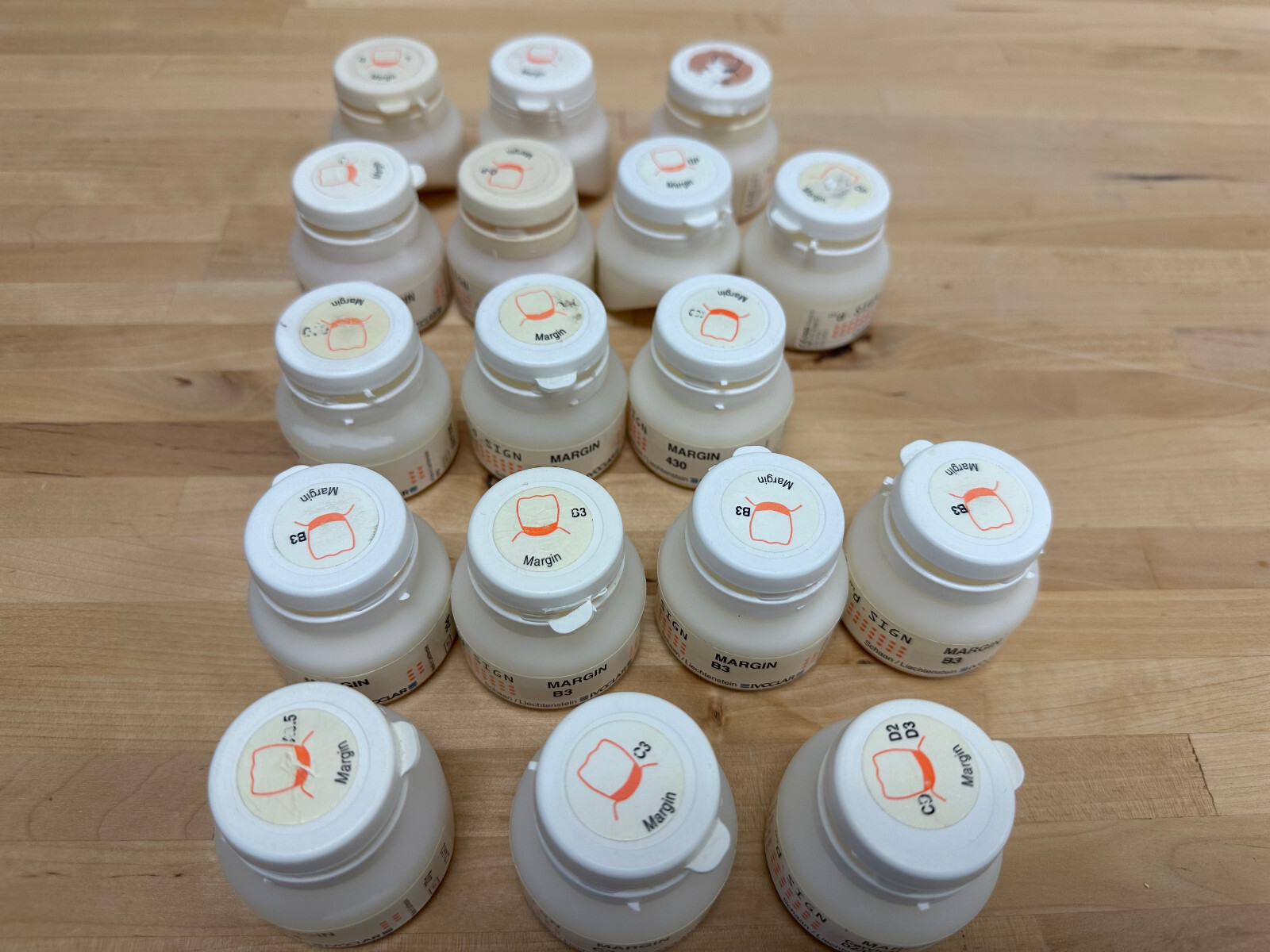 Ivoclar Vivadent d.sign Margin, OVER 50%OFF! 17 x 20g bottles, used