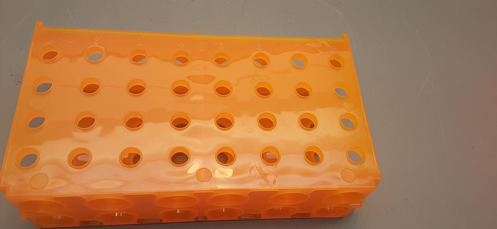 4 WAY FLIPPER RACK rectangle 6 7/8 X 3 1/2″ X2″ / Peach Very clean condition