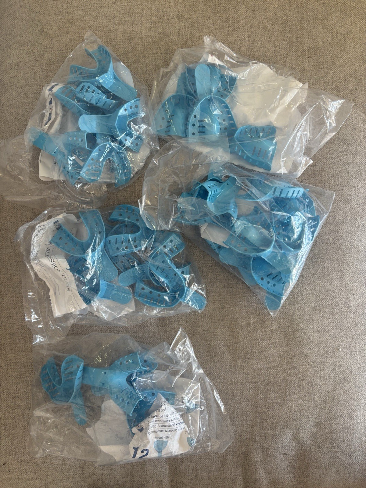 Size 2,4,6 lower and 1,5 upper disposable dental impression trays