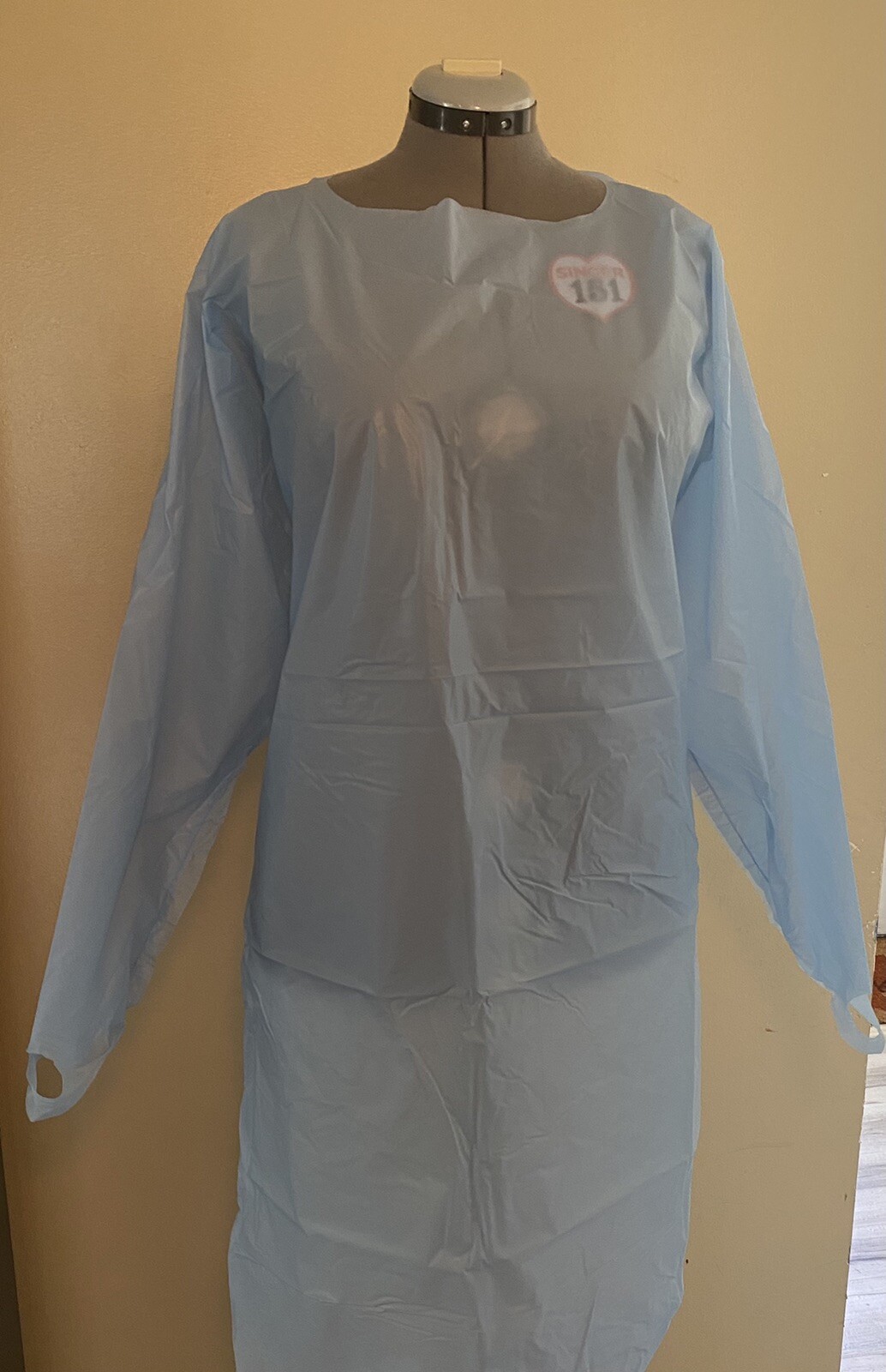 NON-STERIL LEVEL 3 ISOLATION GOWNS, 150 PER CASE (PERSONAL PROTECTIVE EQUIPMENT)