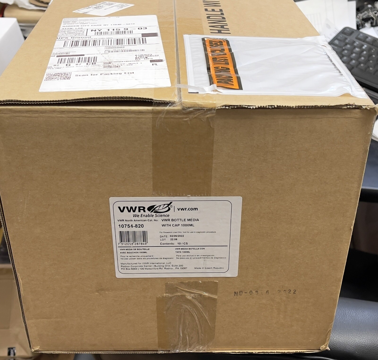 Box of VWR 10754-820 10 Bottle Media w/ Cap 1000mL for Research Use Only