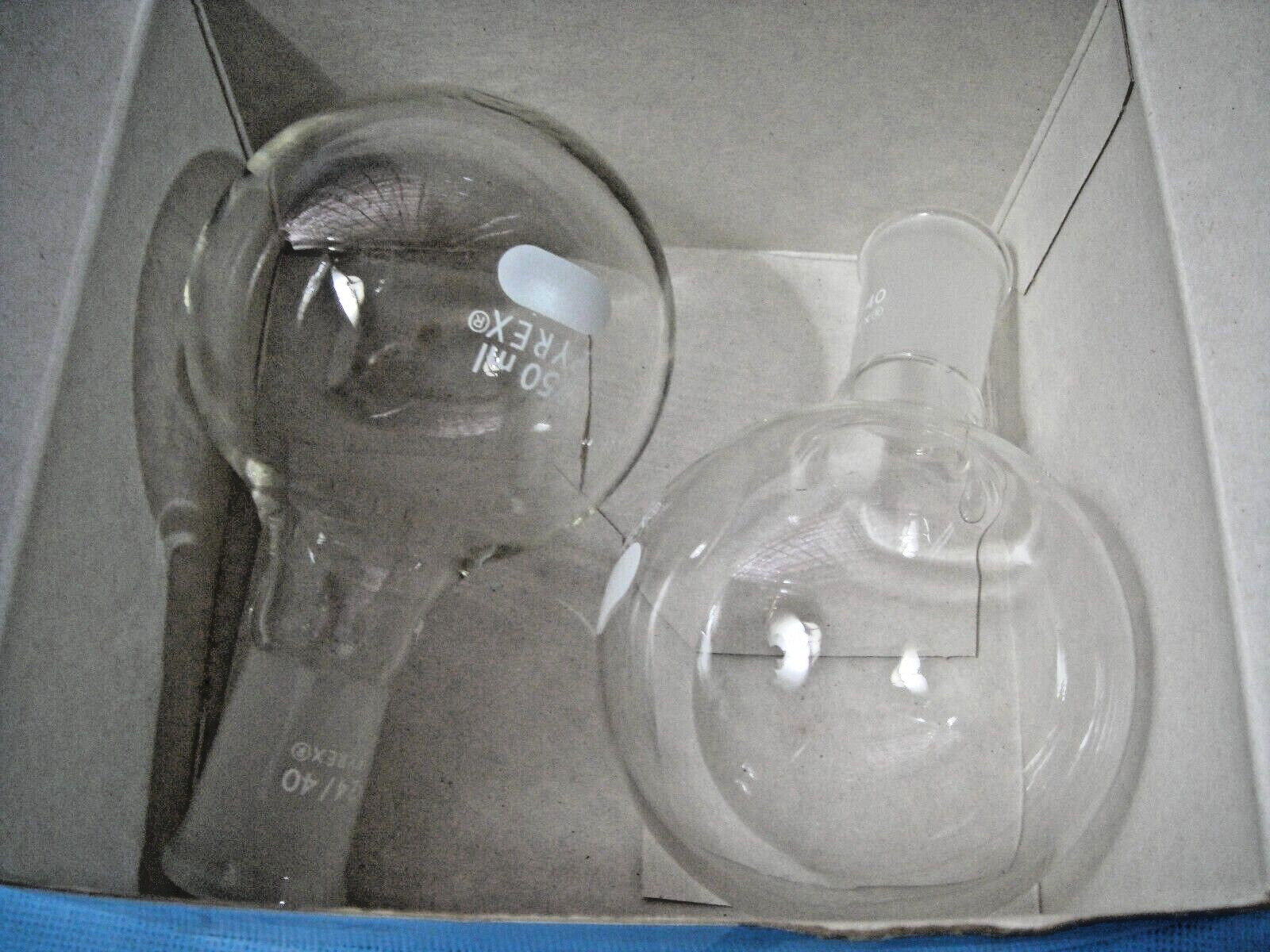 Box of 2 Pyrex 4320 Flask 250ML New