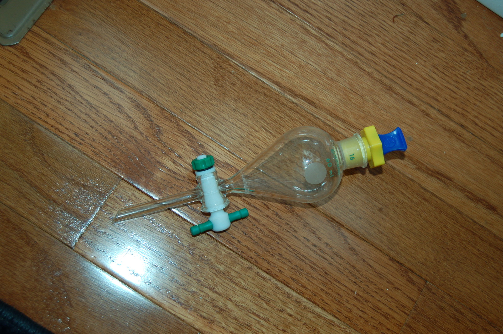 Chemglass glass separatory separation funnel 60 ml PTFE stopcock #16 0.06 lk