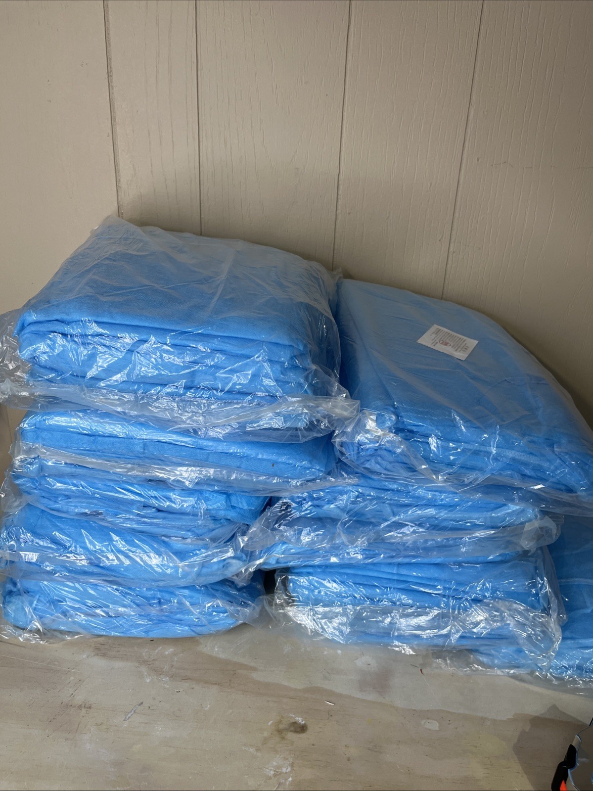 Polyethylene Level One Disposable NonSurgical Isolation Gowns Blue, 100 pcs