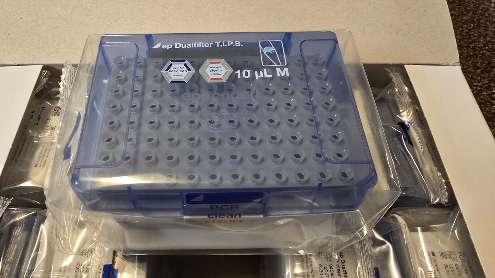 Eppendorf ep Dualfilter pipette tips, 0.1-10ul, 10 racks 96 tips each