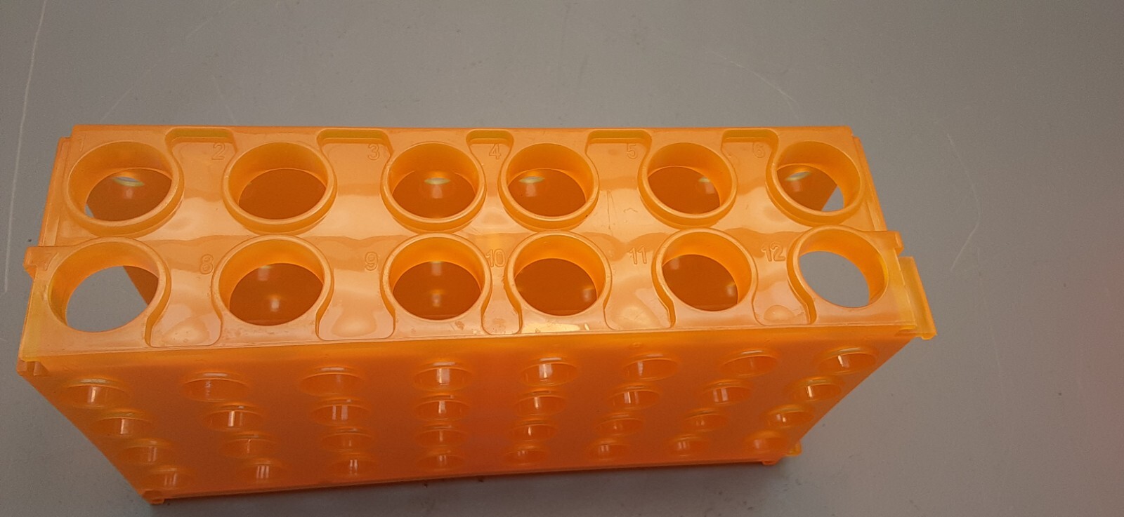 4 WAY FLIPPER RACK rectangle 6 7/8 X 3 1/2″ X2″ / Peach Very clean condition