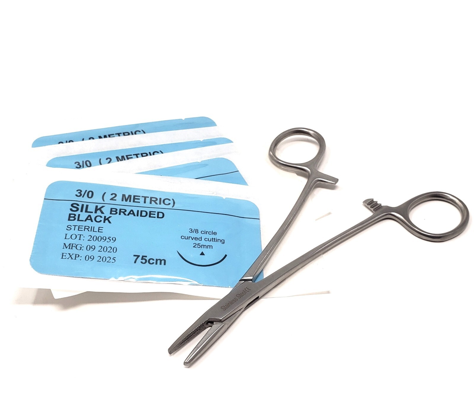 3/0 Silk Sterile Suture Thread 4Pcs with Needle Holder for Training Students