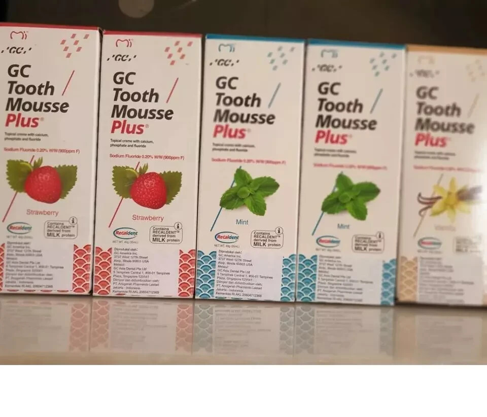 GC Tooth Mousse Plus topical tooth crème strengthen Tooth Surface Tube of 40gm