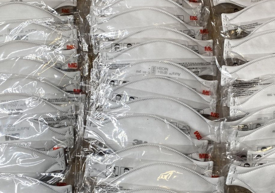 20 Pack 3M N95 Masks (stored In Garage, Read) Aura 9210+ Disposable