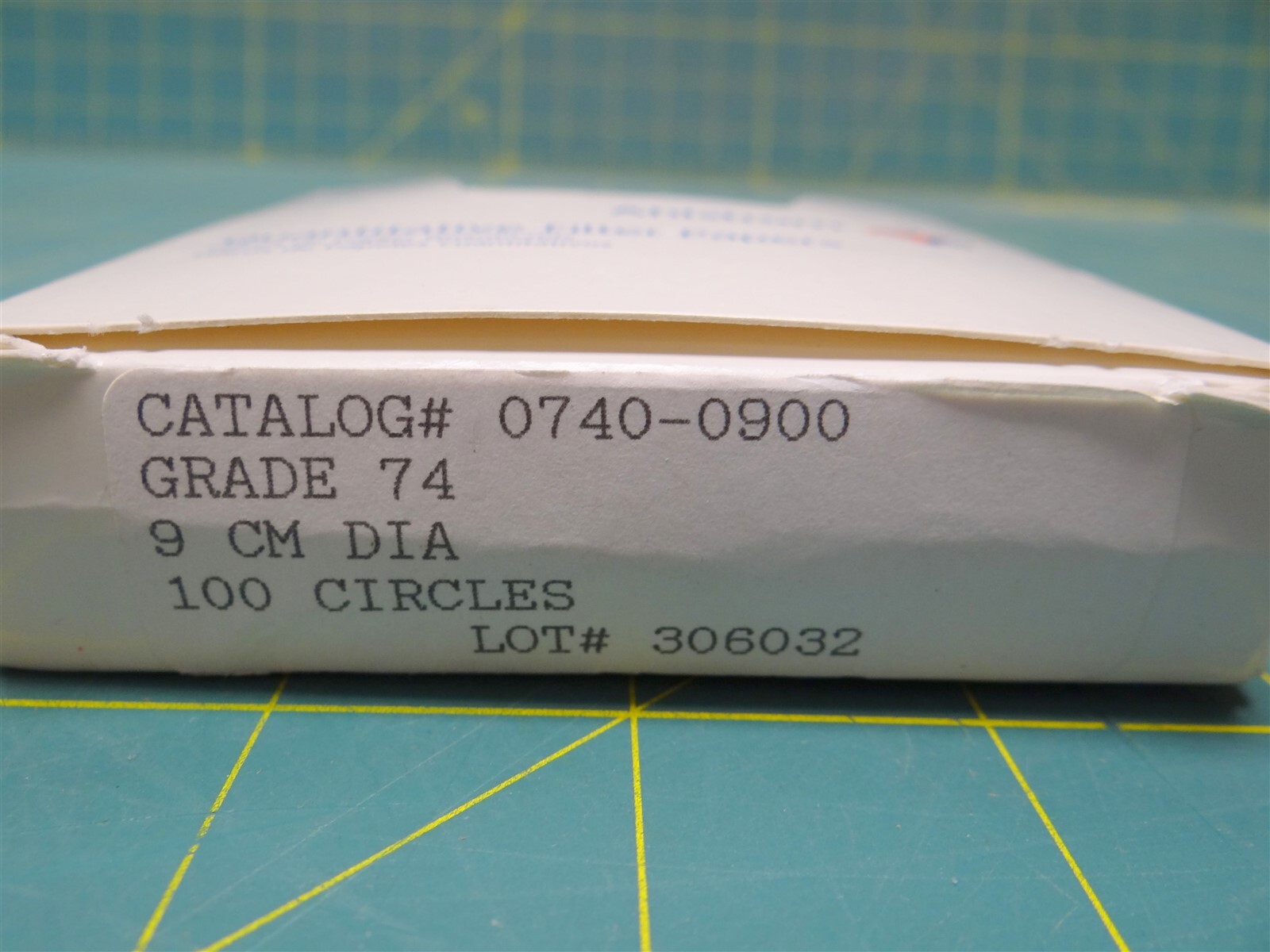 Ahlstrom 0740-0900 Medium Speed Ashless Filter Paper – Pack Of 100 Circles