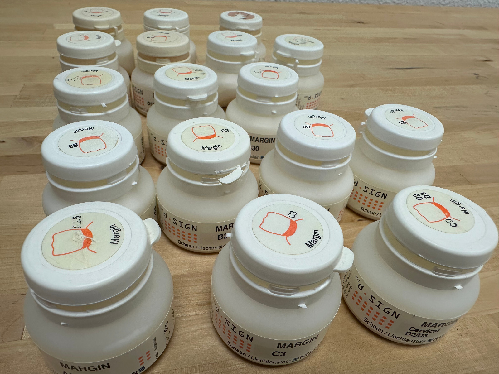 Ivoclar Vivadent d.sign Margin, OVER 50%OFF! 17 x 20g bottles, used