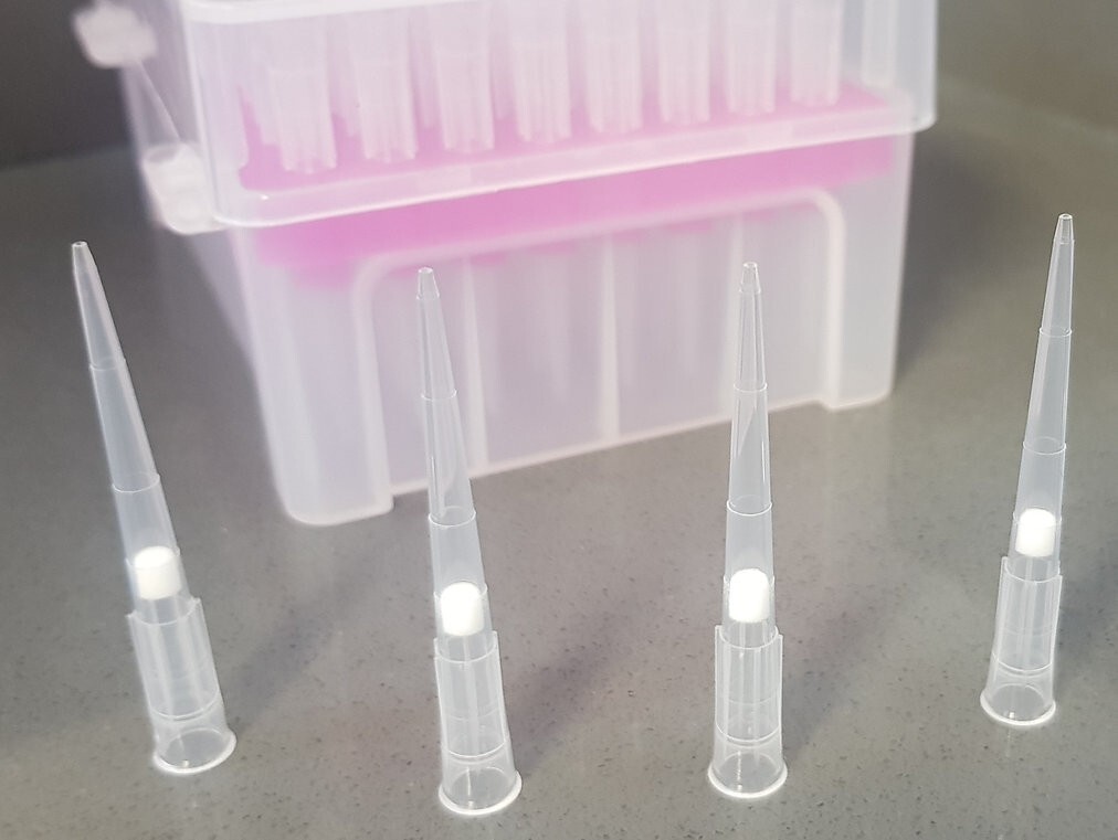 Pipette tips filtered 50ul (Sterile, 50 racks, 4800 tips)