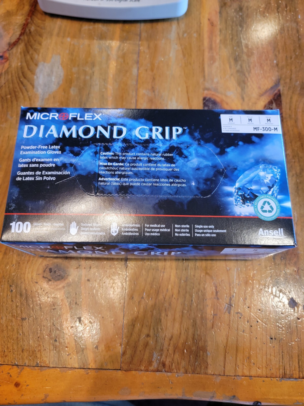 MICROFLEX Diamond Grip MF-300 Disposable Latex Gloves, Medium, 100 Gloves