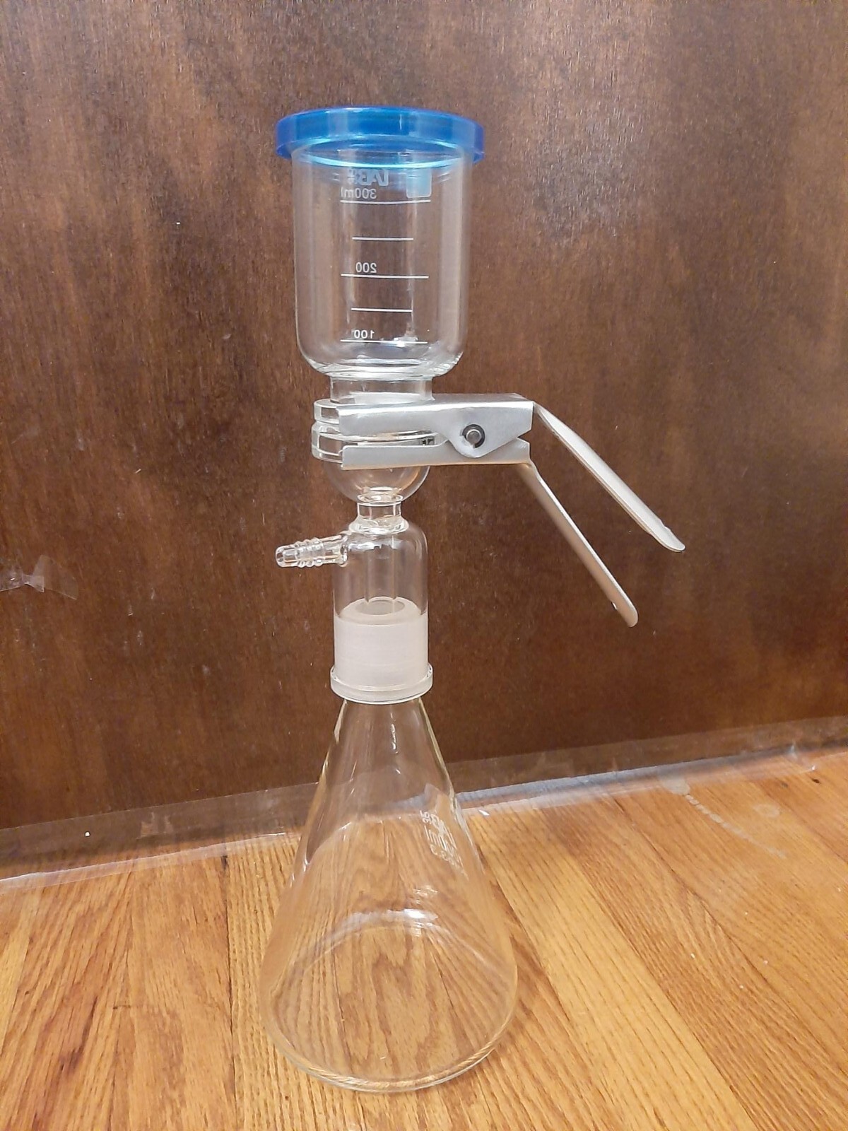 One LAB Buchner filtering system, not used, no damages