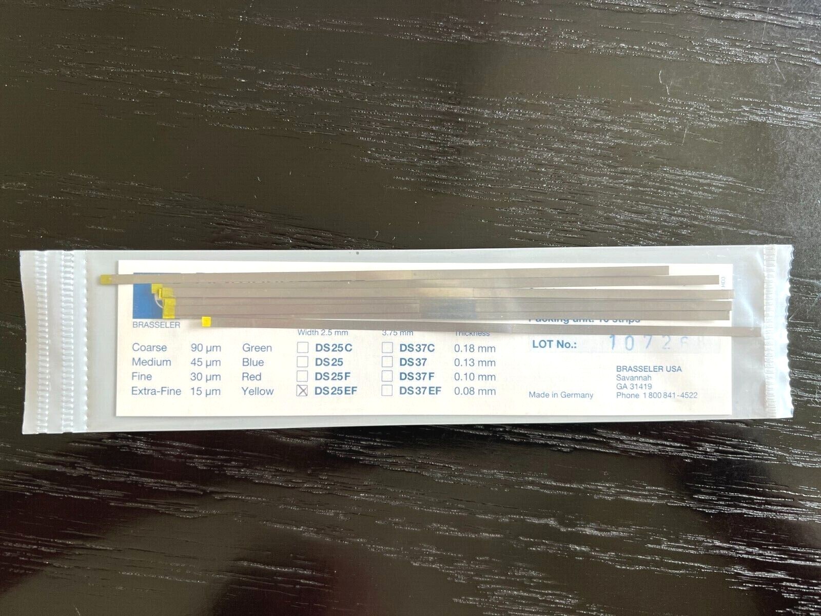 Gateway Flex DS25EF Extra-Fine Yellow Single Sided NarrowDiamond Strip-Brasseler